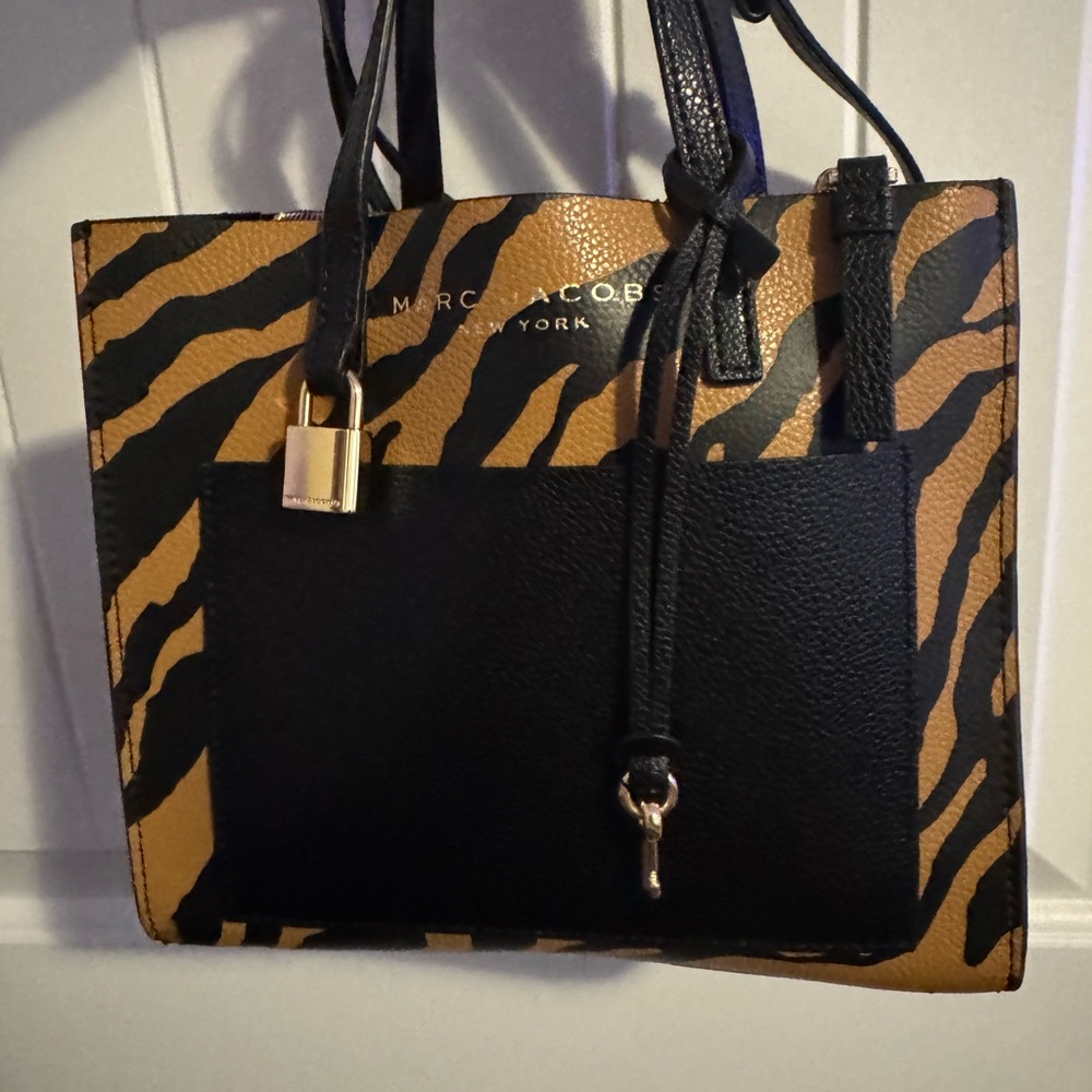 Marc Jacobs Black and Tan Tote Bag